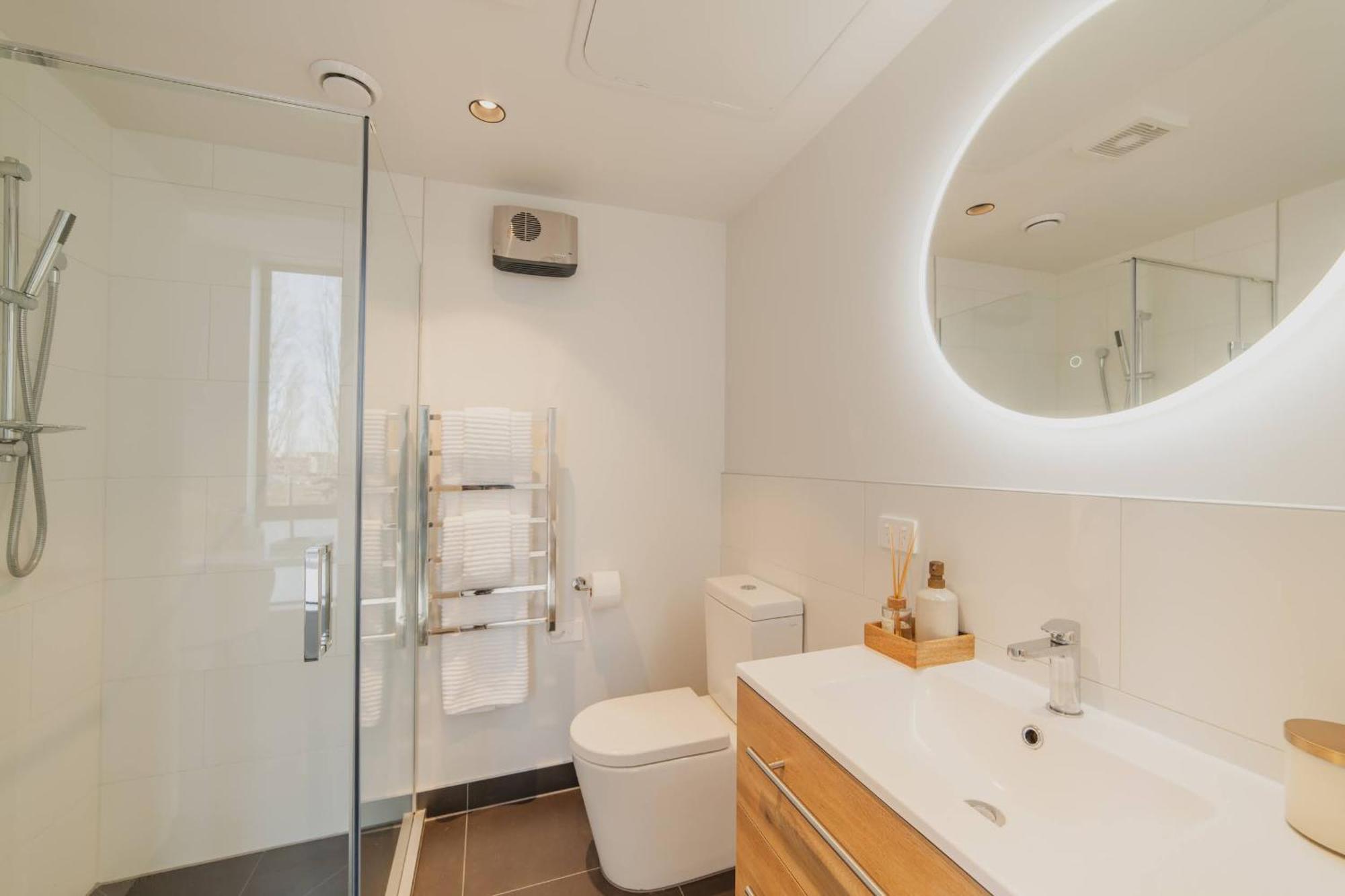 הוילה כרייסטצ'רץ' Chic And Contemporary Living At Cambridge Terrace מראה חיצוני תמונה